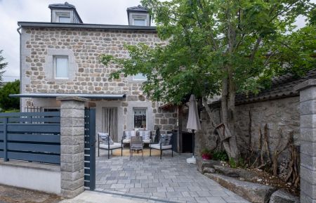 G&icirc;te n&deg;48G151080 Chaudeyrac - Loz&egrave;re - photo