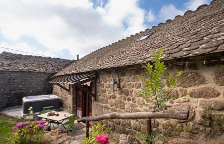 G&icirc;te n&deg;48G150880 Estables - Loz&egrave;re - photo