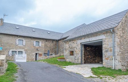 G&icirc;te n&deg;48G111480 Arzenc-d'Apcher - Loz&egrave;re - photo