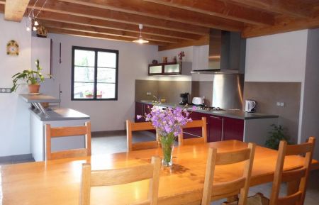 G&icirc;te n&deg;48G171490 Saint-Julien-du-Tourne - Loz&egrave;re - Salle &agrave; manger