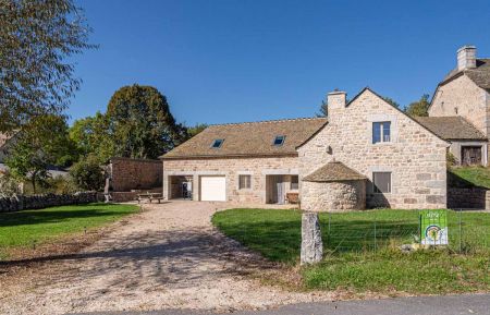 G&icirc;te n&deg;48G110420 La Fage-Saint-Julien - Loz&egrave;re - photo