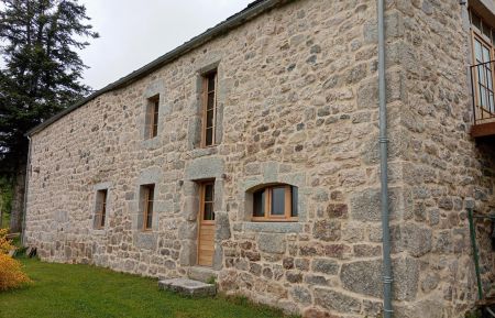 Chambre d'h&ocirc;tes n&deg;48G611600 Peyre en Aubrac - Loz&egrave;re - photo