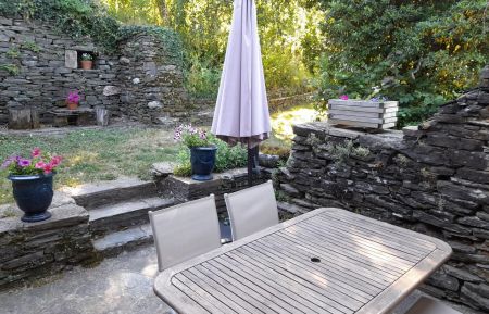 Terrasse privée de "Bouscasse" Gîte n°48G130680 Gabriac - Lozère - Terrasse privée de "Bouscasse"