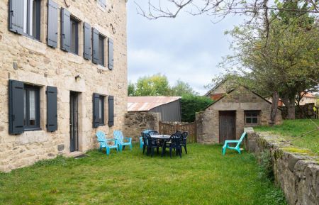 G&icirc;te n&deg;48G150351 Chaulhac - Loz&egrave;re - photo
