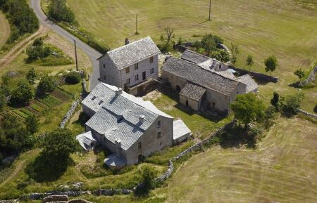 G&icirc;te n&deg;48G120680 Sainte-Enimie - Loz&egrave;re - Hameau