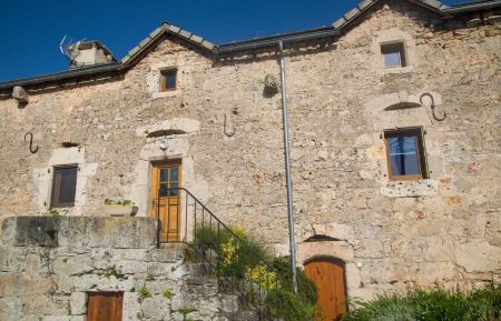 G&icirc;te n&deg;48G123830 La Canourgue - Loz&egrave;re - Ext&eacute;rieur